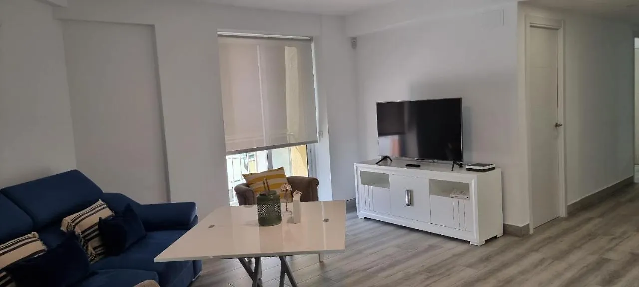 شقة Almansa Shoping & Balcony 3 Bedrooms City Center مالقة