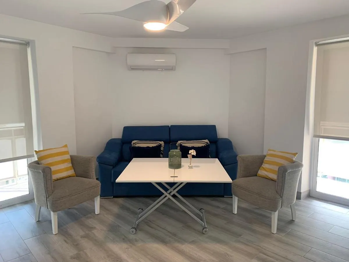 Almansa Shoping & Balcony 3 Bedrooms City Center Malaga Apartment