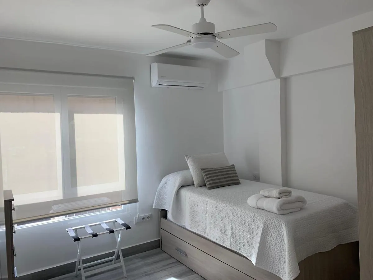 Apartment Almansa Shoping & Balcony 3 Bedrooms City Center Malaga