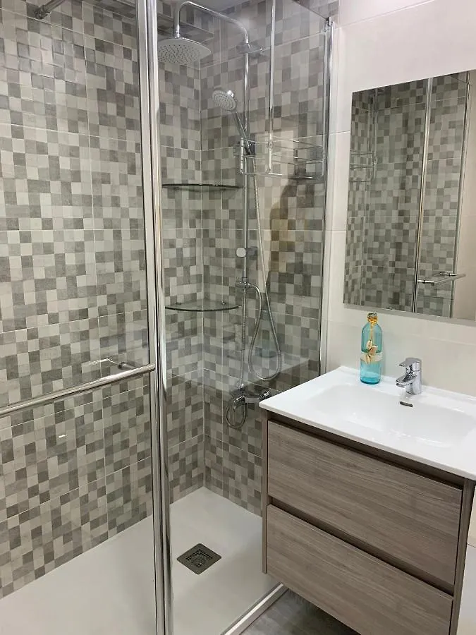 Almansa Shoping & Balcony 3 Bedrooms City Center Malaga Apartment