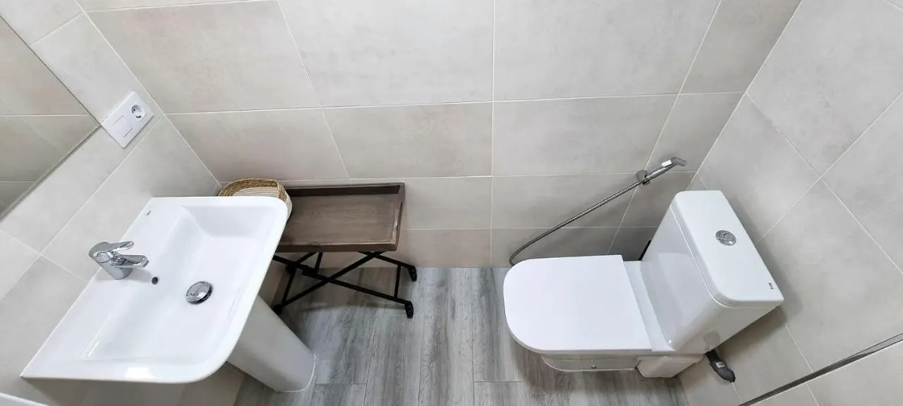 Apartment Almansa Shoping & Balcony 3 Bedrooms City Center Malaga